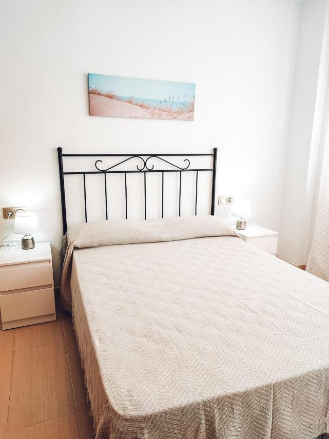 Nina'S Blue Pool & Beach 代尔特布雷 外观 照片