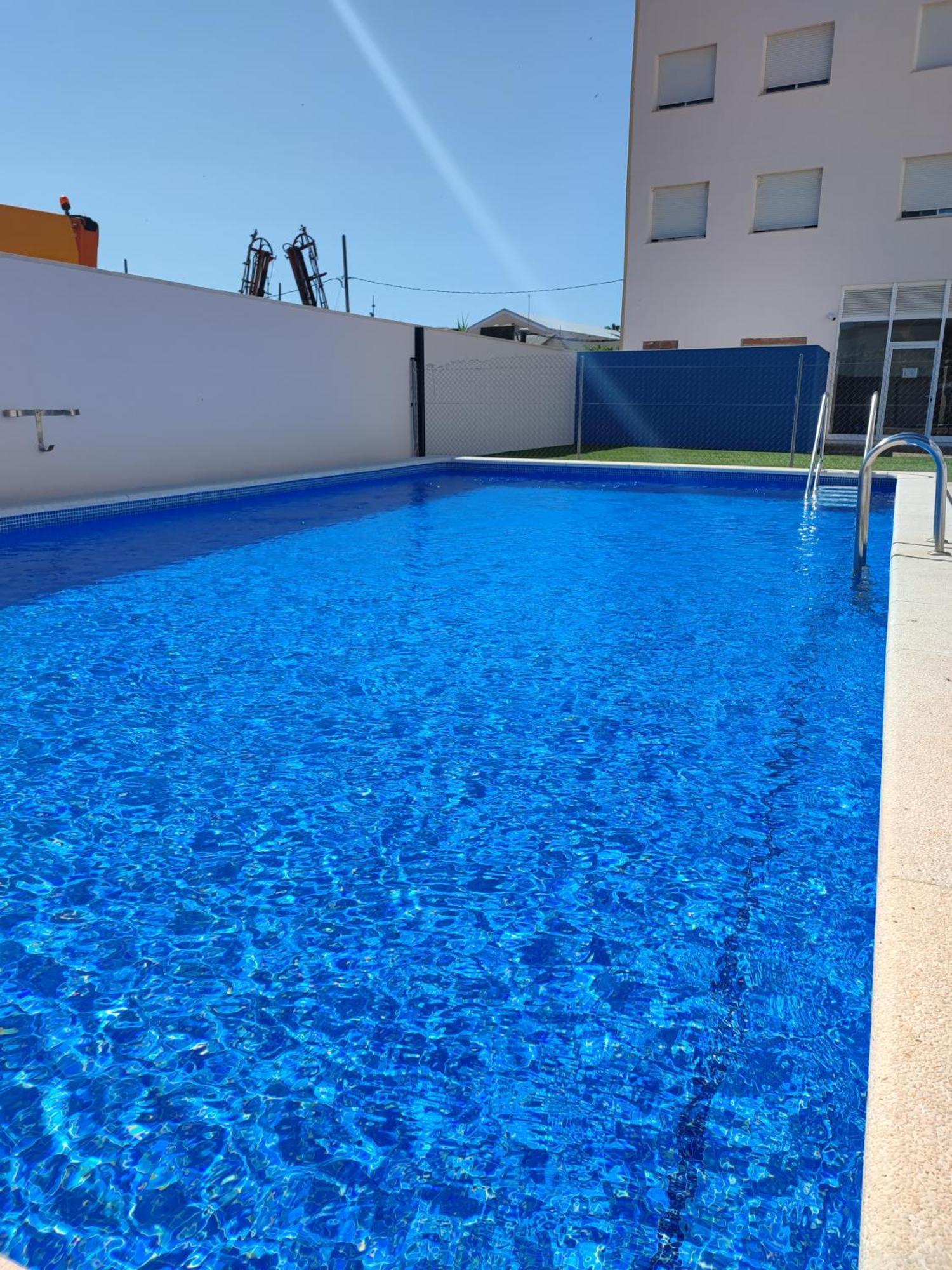 Nina'S Blue Pool & Beach 代尔特布雷 外观 照片