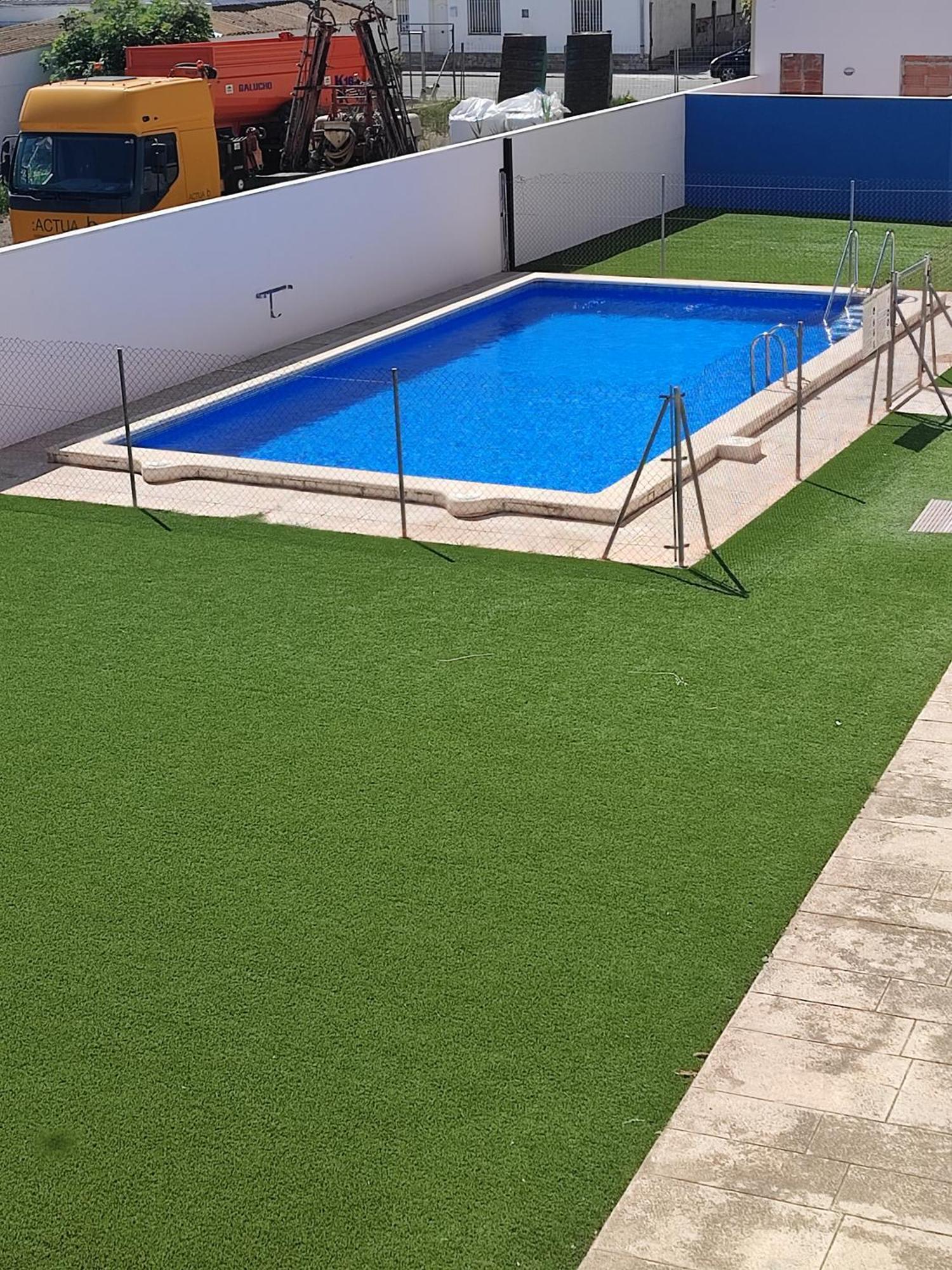 Nina'S Blue Pool & Beach 代尔特布雷 外观 照片